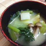 ジャガイモ&シメジ&小松菜の味噌汁